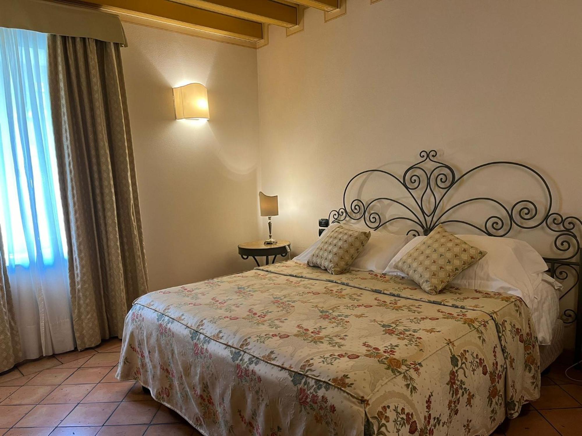 Romantik Hotel Relais Mirabella Iseo Luaran gambar